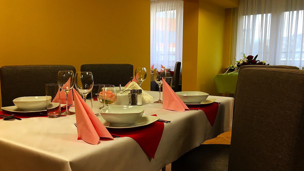 Hostel Fortis Ostroleka  Εξωτερικό φωτογραφία
